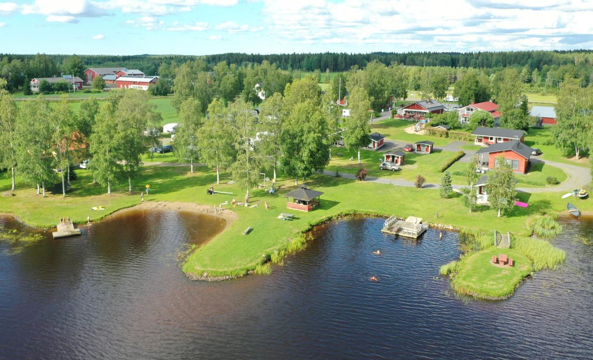 Готель Tastulan Lomakylae Kaustinen Екстер'єр фото
